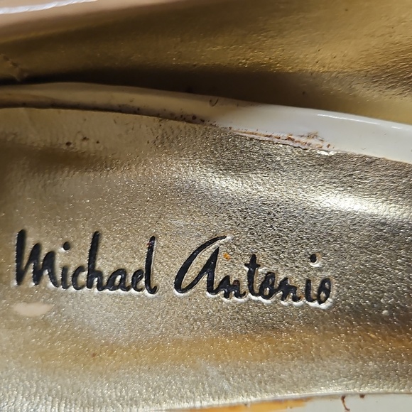 Two-Tone Platform Peep-Toe Pumps with Buckle Detail - Picture 4 of 7